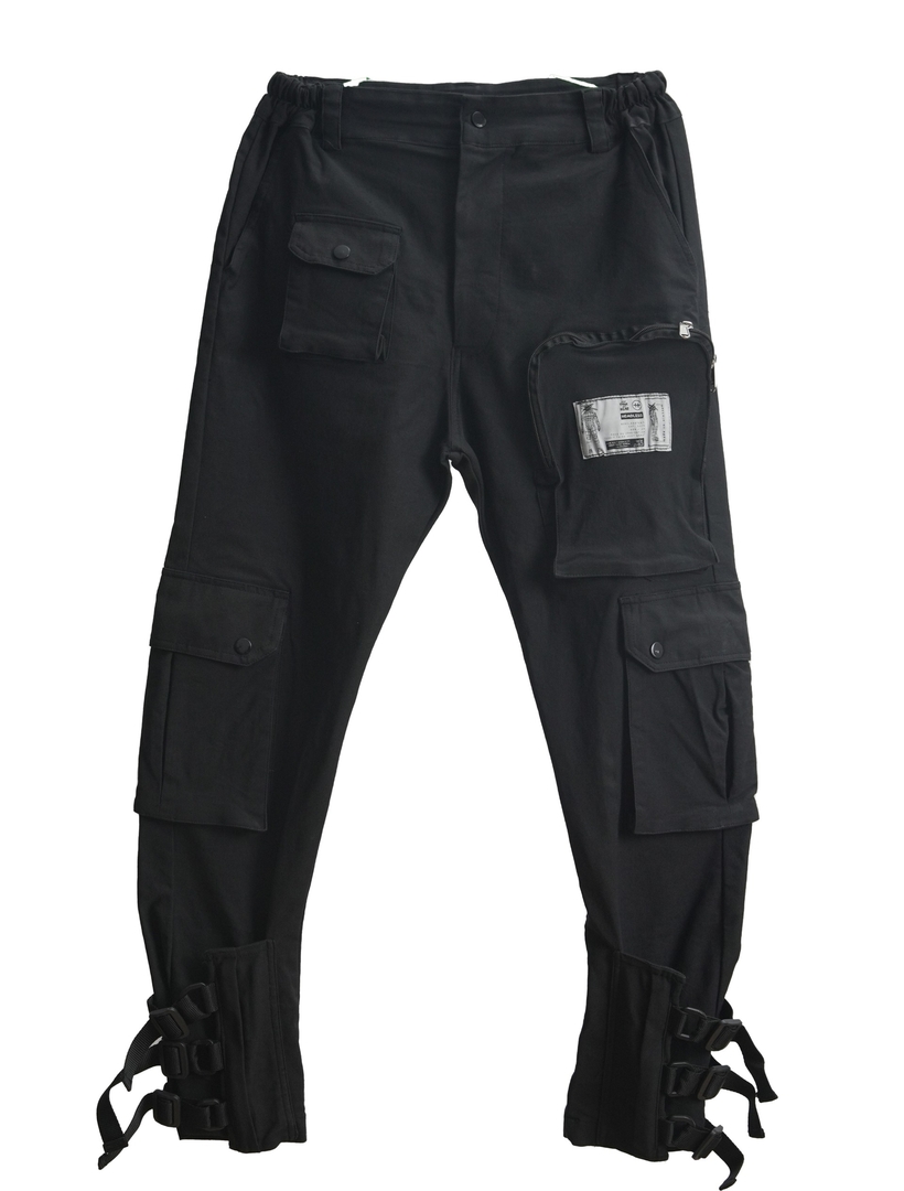 triple-straps-cargo-pants